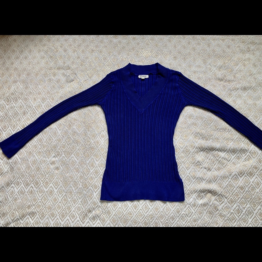 Energie Blue V-Neck Very Flattering Top